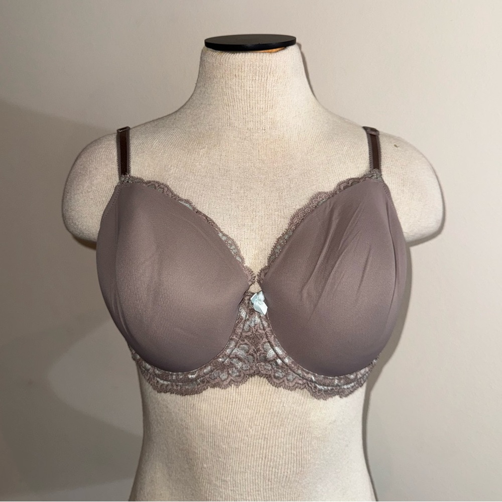 Victoria’s Secret 38D Bra Grey with Light Baby Blue Lace & Bow NWOT